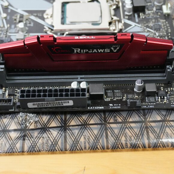 Asus Z-370-P Motherboard PC - Picture 2 of 11